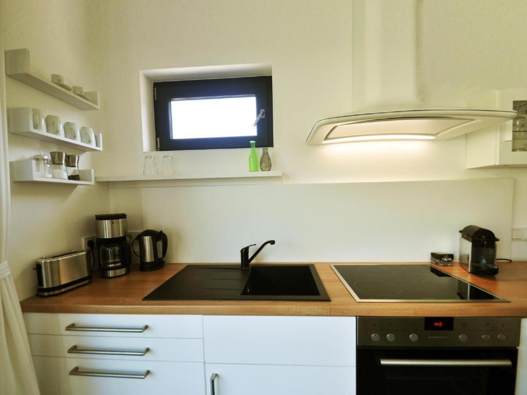 Ferienwohnung Am Moselufer Zell an der Mosel Exteriör bild